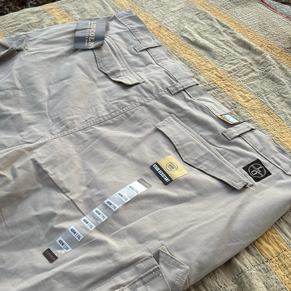 NWT Lincoln Outfitters Flex Cargo Tan Shale Shorts Men’s 48W Stain Resistant - Picture 14 of 16